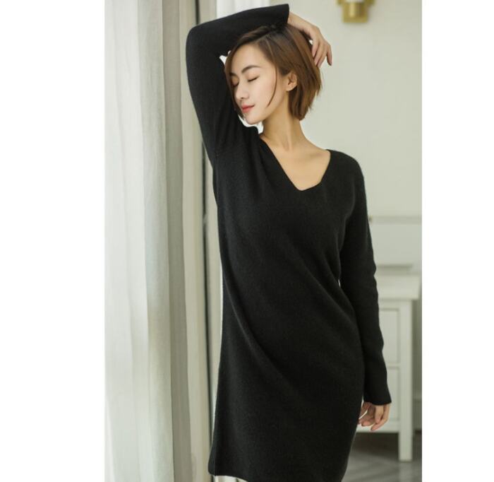 V-neck medium long sweater - Image 5
