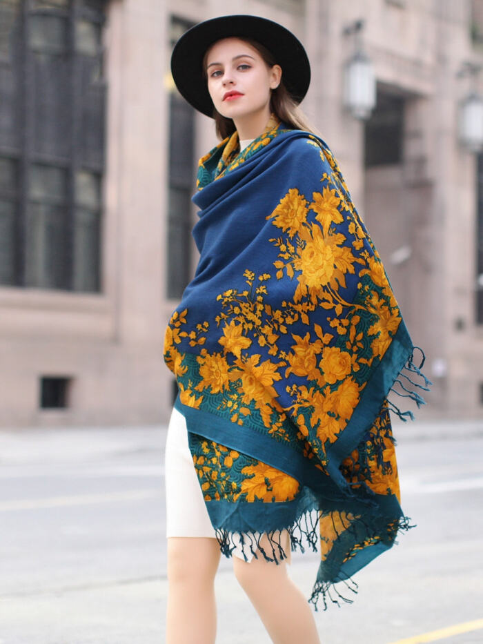 Women's Pure Wool Scarf With Cape Print - Image 5